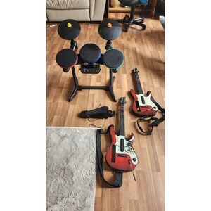 Nintendo Wii Band Hero Bundle Guitar Hero Drums + Guitar Kit‎